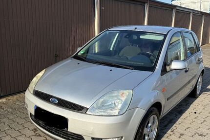 Ford Fiesta 178.000 km 1.100 &euro; Hof 95032