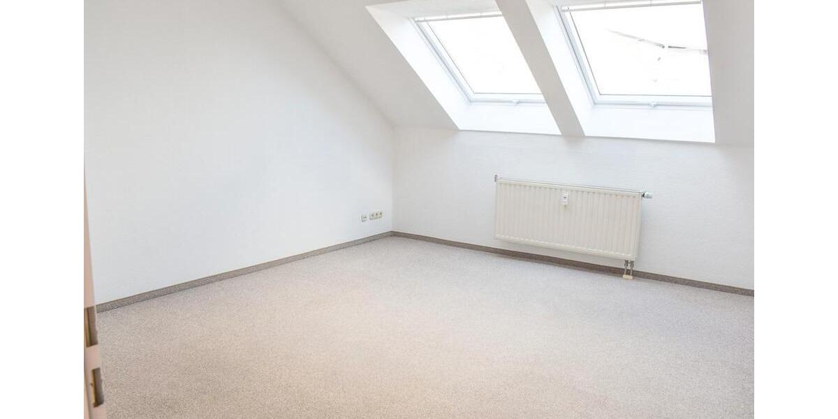 Dachgeschoßwohnung Plauen Altstadt - 3 Zimmer, 74 m&sup2;, 350&euro; | Angebot:24877917