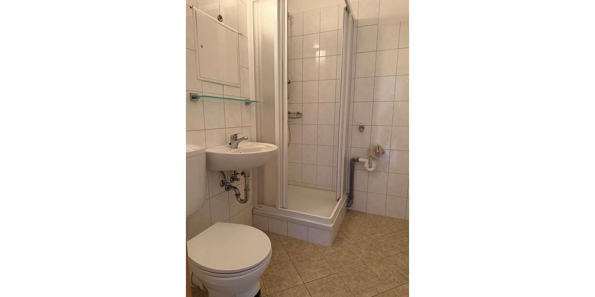 Etagenwohnung Plauen Alt Chrieschwitz - 2 Zimmer, 41 m&sup2;, 228&euro; | Angebot:25753376