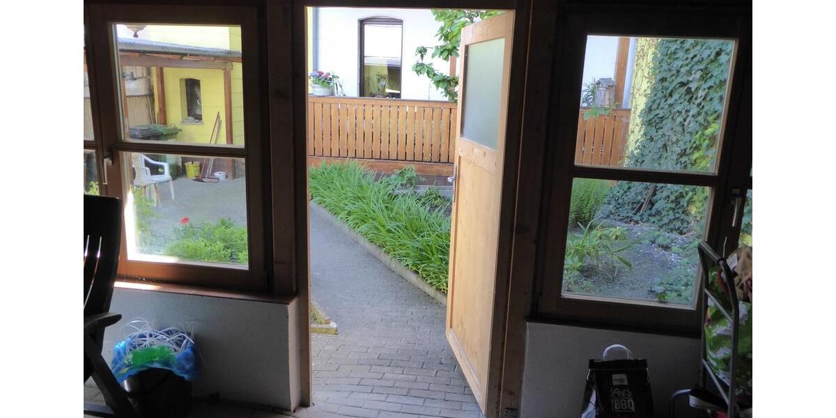 Dachgeschoßwohnung Hof Altstadt - 3 Zimmer, 78 m&sup2;, 529&euro; | Angebot:25086743