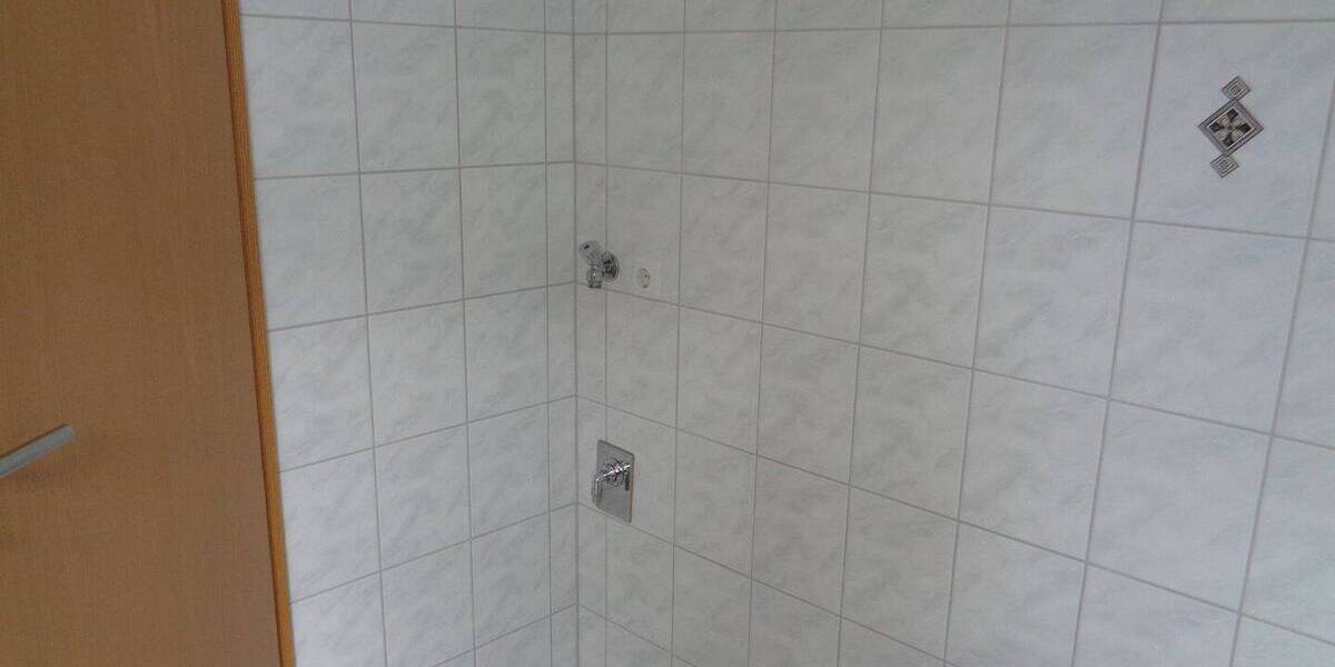 Etagenwohnung Plauen Westend - 3 Zimmer, 81 m&sup2;, 535&euro; | Angebot:26740399
