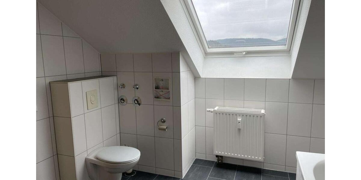 Dachgeschoßwohnung Klingenthal - 4 Zimmer, 146 m&sup2;, 740&euro; | Angebot:26547170