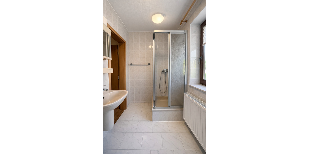 Einfamilienhaus Klingenthal Zwota-Zechenbach - 5 Zimmer, 162 m&sup2;, 310.000&euro; | Angebot:25837923