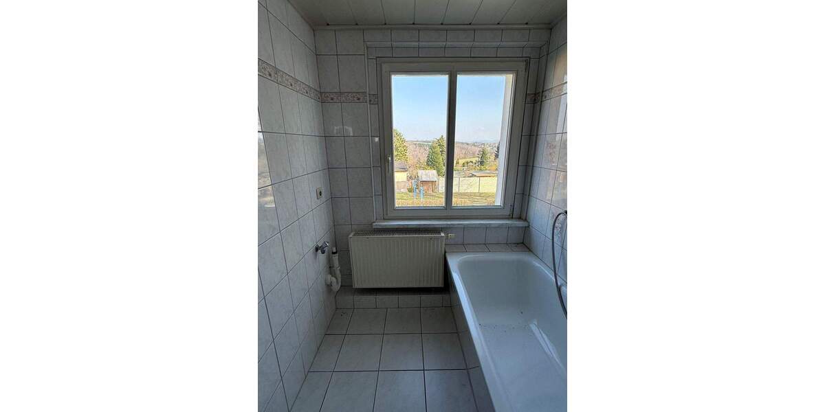 Etagenwohnung Netzschkau - 2 Zimmer, 61 m&sup2;, 310&euro; | Angebot:25864440