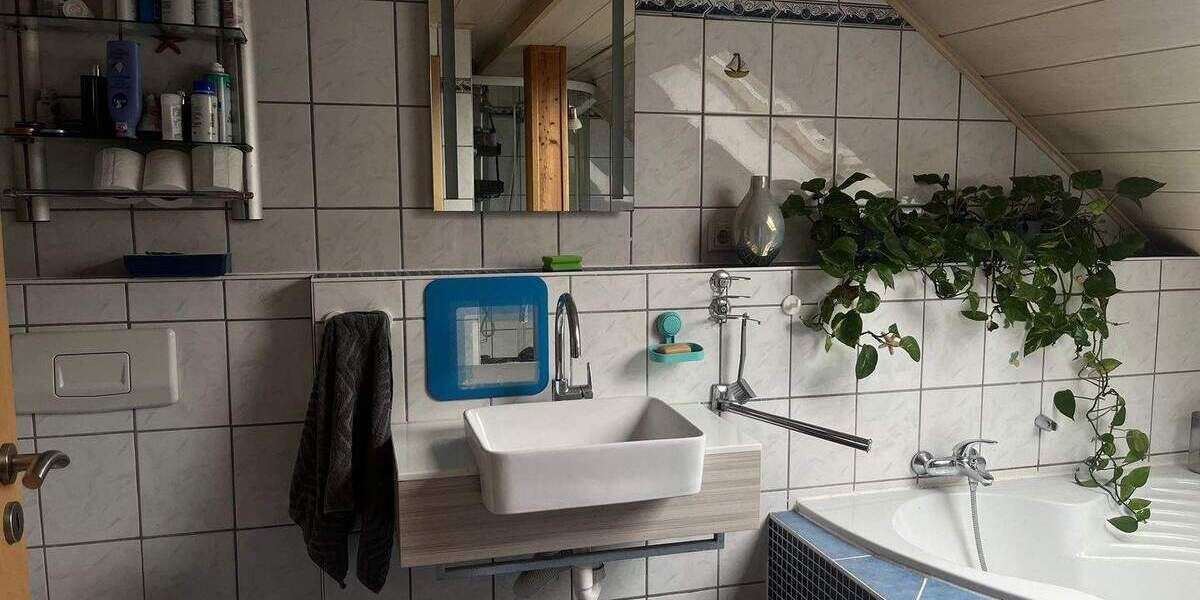 Reihenmittelhaus Reichenbach im Vogtland Reichenbach - 1 Zimmer, 220 m&sup2;, 170.000&euro; | Angebot:25695890