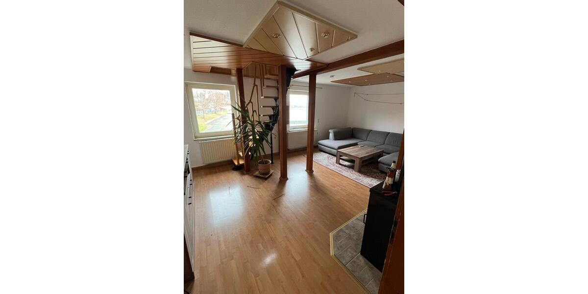Maisonettenwohnung Oberkotzau - 7 Zimmer, 127 m&sup2;, 890&euro; | Angebot:26546252