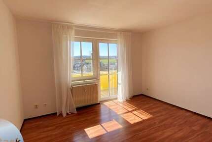 Wohnung Plauen Neundorfer Vorstadt - 2 Zimmer, 46 m&sup2;, 330&euro; | Angebot:26133287