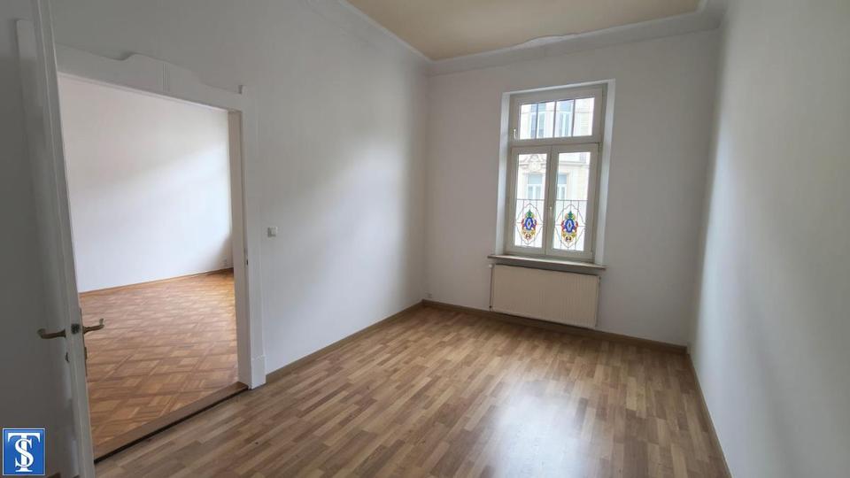 Etagenwohnung Plauen Bahnhofsvorstadt - 4 Zimmer, 105 m&sup2;, 600&euro; | Angebot:20200948