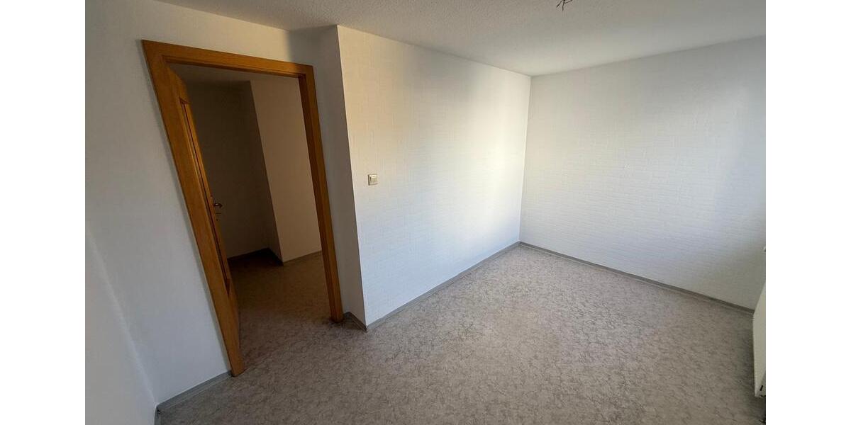 Etagenwohnung Auma-Weidatal Weidatal - 3 Zimmer, 64 m&sup2;, 335&euro; | Angebot:25138394