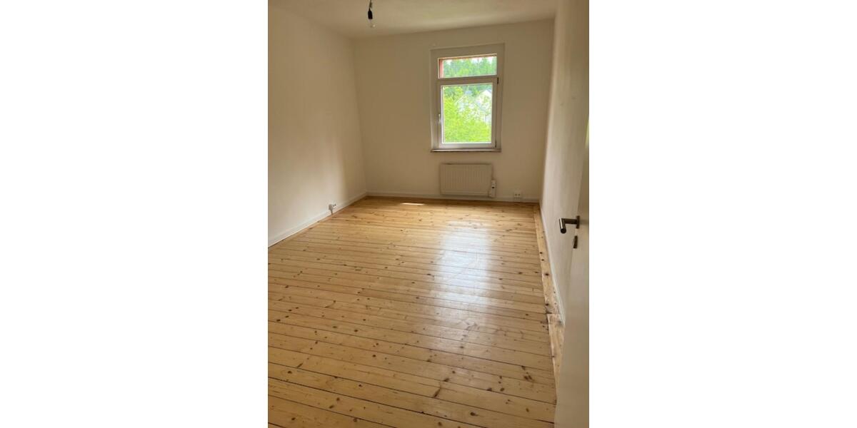 Etagenwohnung Muldenhammer - 5 Zimmer, 123 m&sup2;, 590&euro; | Angebot:25571380