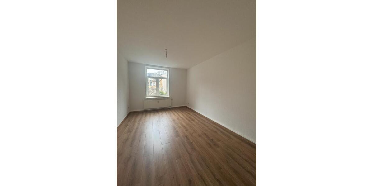 Etagenwohnung Plauen Bahnhofsvorstadt - 3 Zimmer, 85 m&sup2;, 510&euro; | Angebot:25840677