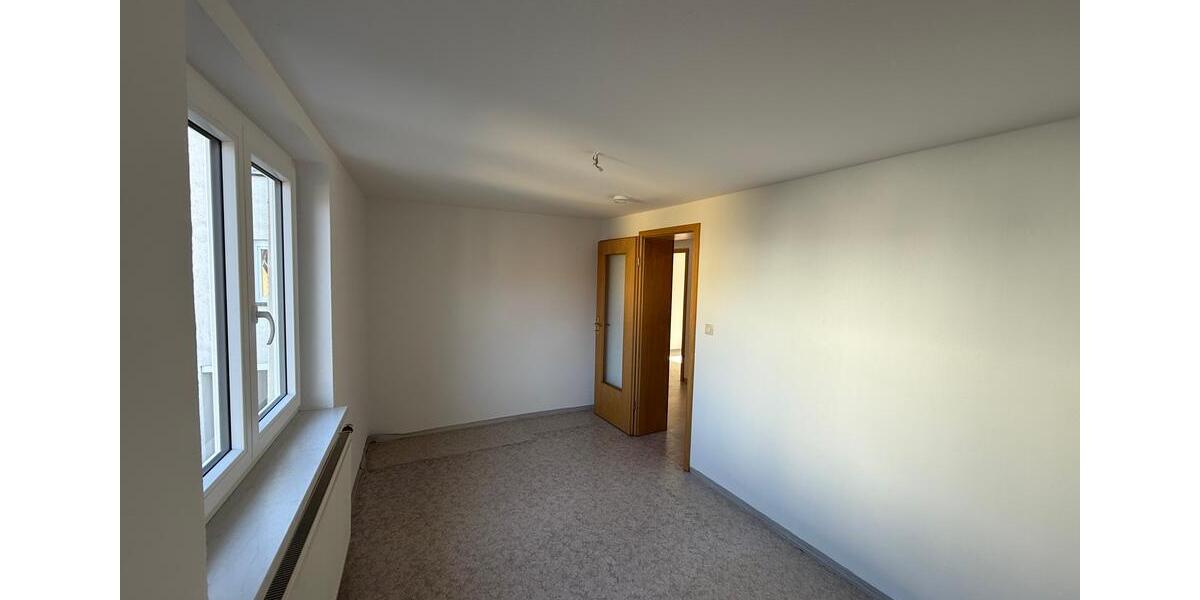 Etagenwohnung Auma-Weidatal Weidatal - 3 Zimmer, 64 m&sup2;, 335&euro; | Angebot:25138394