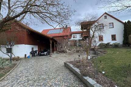 Haus Regnitzlosau - 9 Zimmer, 236 m&sup2;, 379.000&euro; | Angebot:26962368