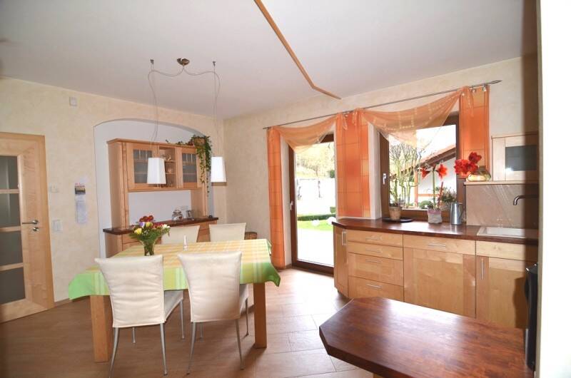 Einfamilienhaus Rodewisch - 5 Zimmer, 150 m&sup2;, 1.290.000&euro; | Angebot:26500931