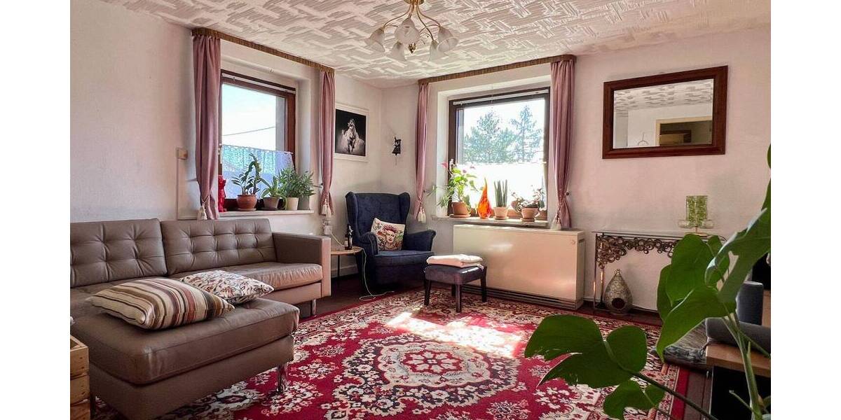 Einfamilienhaus Neustadt Poppengrün - 7 Zimmer, 110 m&sup2;, 93.000&euro; | Angebot:26247761