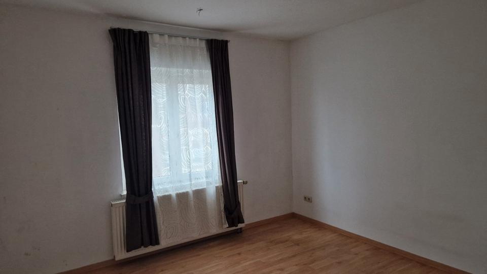 Etagenwohnung Schöneck/Vogtland Vogtland - 4 Zimmer, 100 m&sup2;, 99.000&euro; | Angebot:26785567