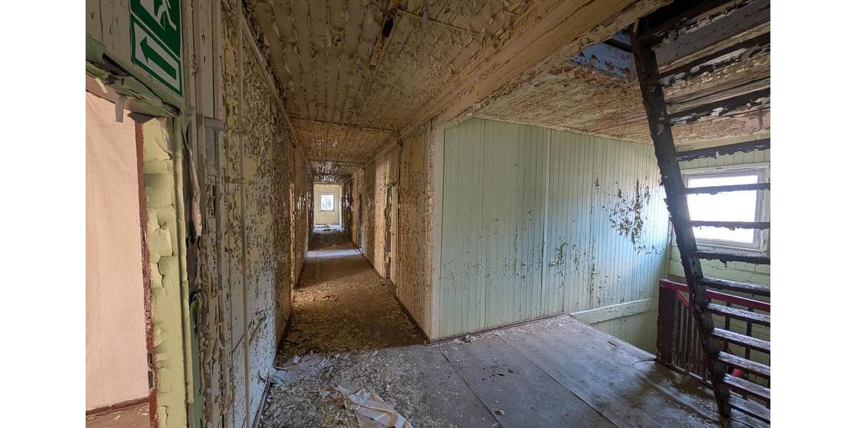 Mehrfamilienhaus, Wohnhaus Muldenhammer - 30 Zimmer, 2.400 m&sup2;, 80.000&euro; | Angebot:25879602