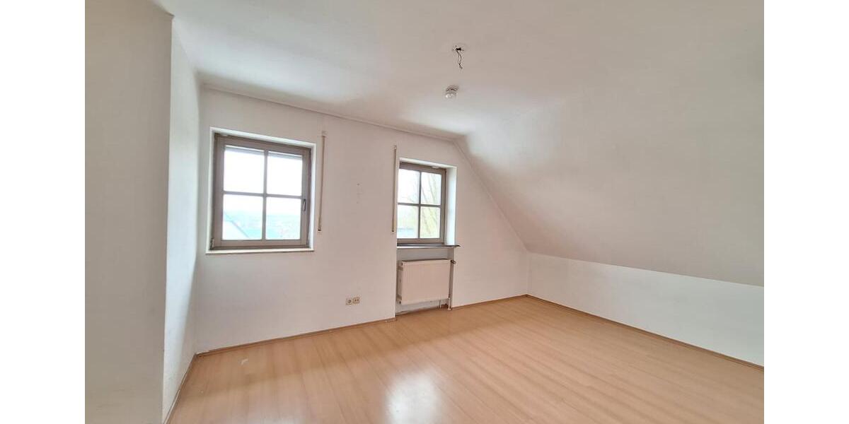 Etagenwohnung Hof Neuhof - 3 Zimmer, 80 m&sup2;, 560&euro; | Angebot:25804394