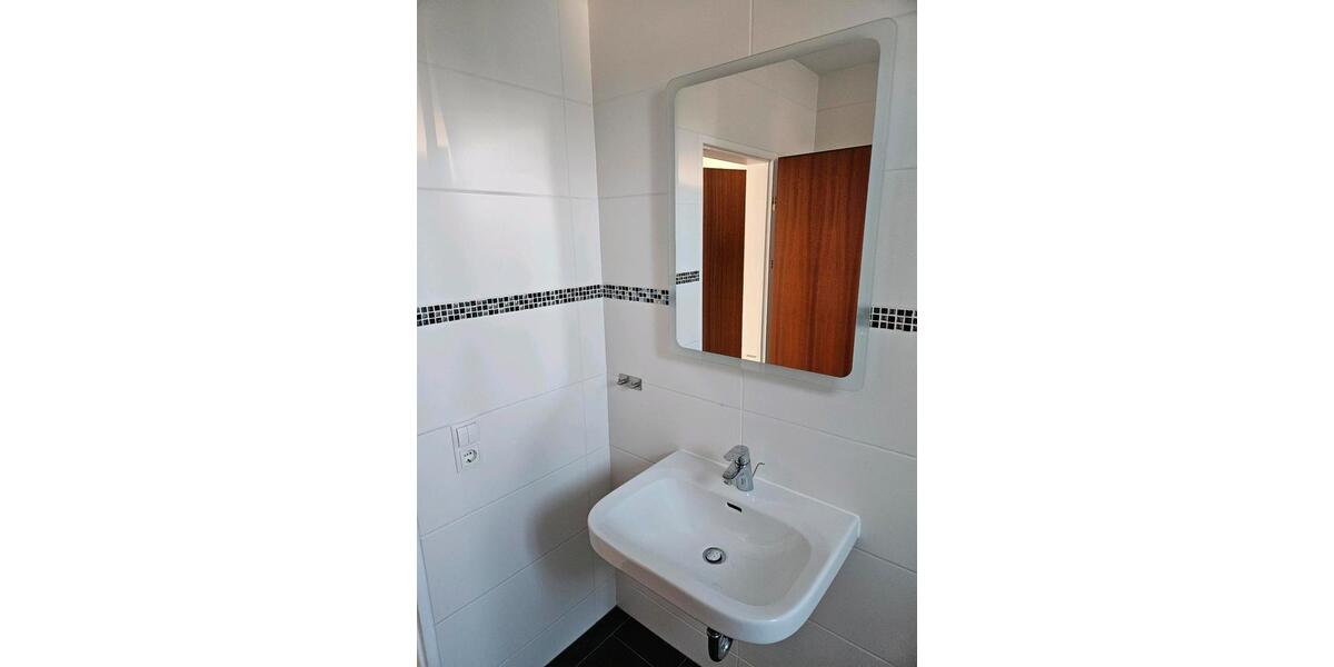 Dachgeschoßwohnung Rehau - 3 Zimmer, 80 m&sup2;, 600&euro; | Angebot:26687619