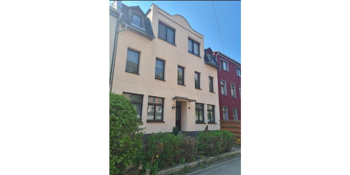 Dachgeschoßwohnung Reichenbach im Vogtland - 4 Zimmer, 127 m&sup2;, 610&euro; | Angebot:25756446