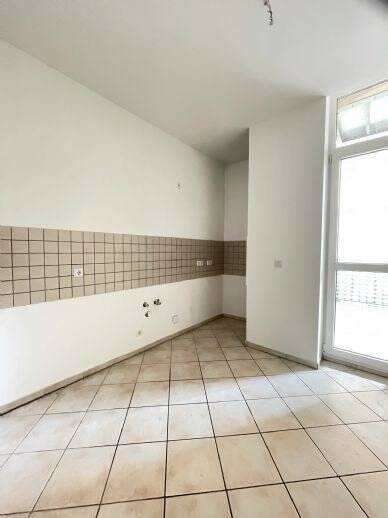 Etagenwohnung Plauen Westend - 2 Zimmer, 55 m&sup2;, 245&euro; | Angebot:25674921