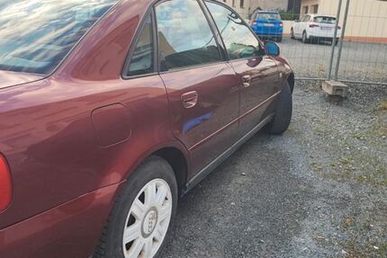 Audi A4 287.868 km 2.500 &euro; Rehau 95111