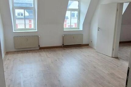 Wohnung Plauen Bahnhofsvorstadt - 2 Zimmer, 43 m&sup2;, 220&euro; | Angebot:26591362