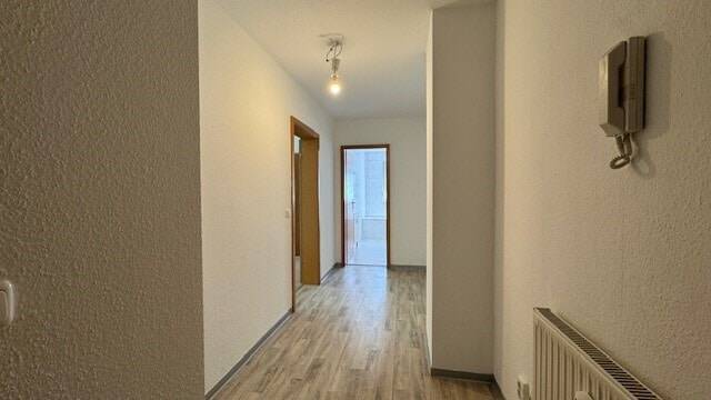 Etagenwohnung Plauen Westend - 2 Zimmer, 49 m&sup2;, 64.000&euro; | Angebot:25741455