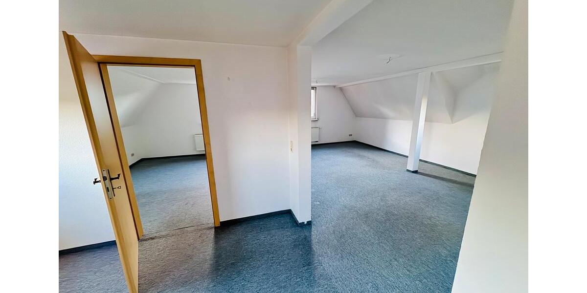 Etagenwohnung Auerbach/Vogtland Vogtland - 4 Zimmer, 99 m&sup2;, 650&euro; | Angebot:24901875