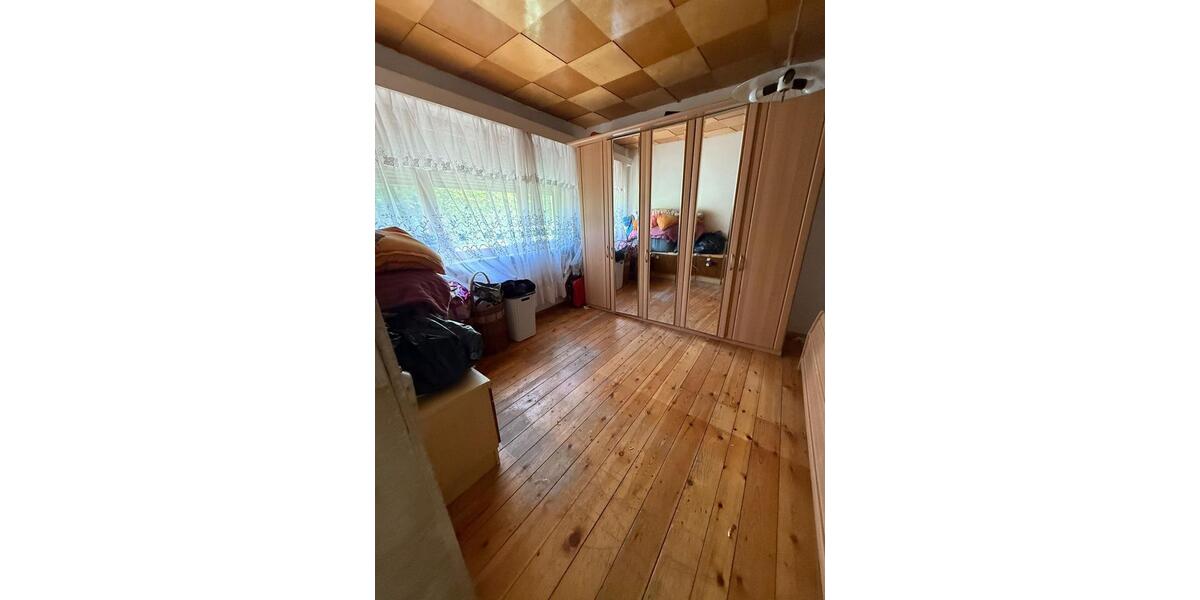 Einfamilienhaus Markneukirchen - 12 Zimmer, 150 m&sup2;, 75.000&euro; | Angebot:27042846