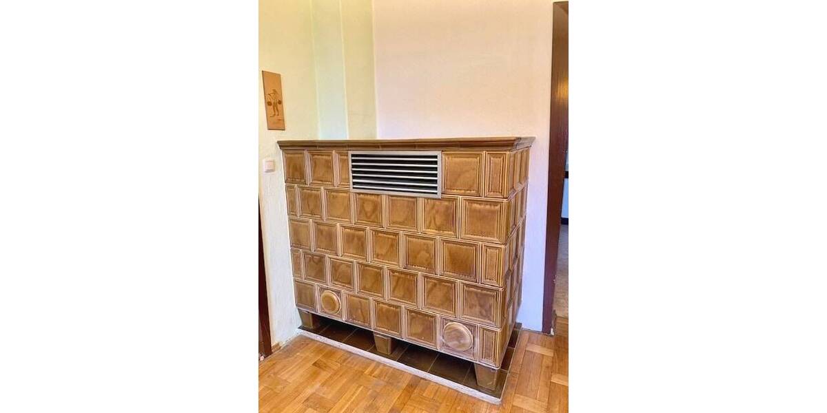 Doppelhaushälfte Lengenfeld - 8 Zimmer, 192 m&sup2;, 115.000&euro; | Angebot:26741160
