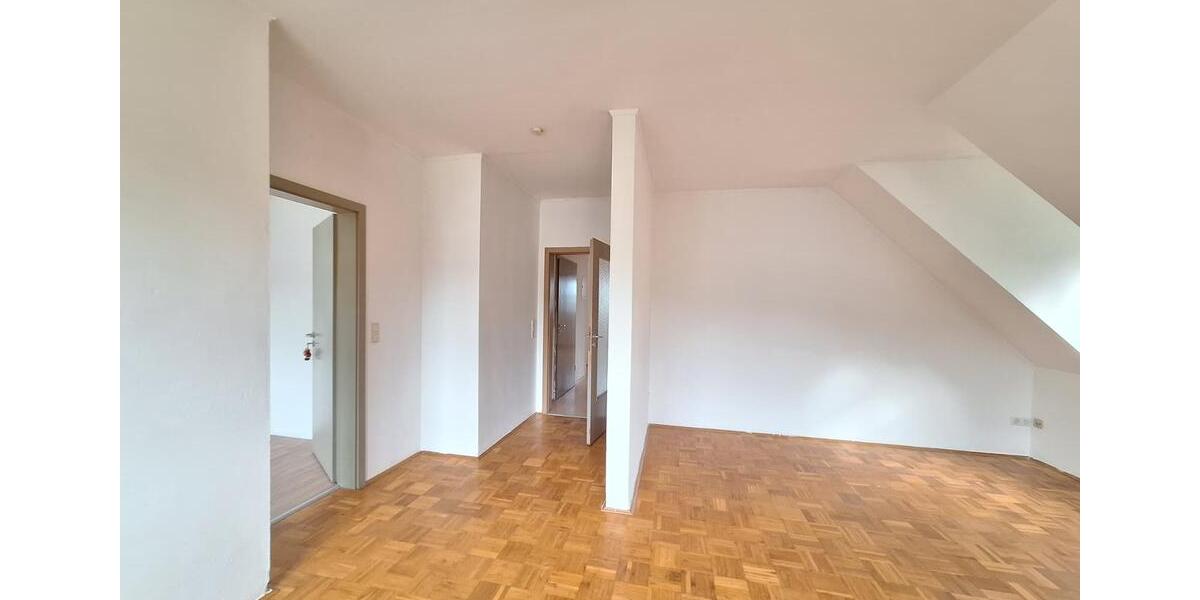 Etagenwohnung Hof Neuhof - 3 Zimmer, 80 m&sup2;, 560&euro; | Angebot:25804394