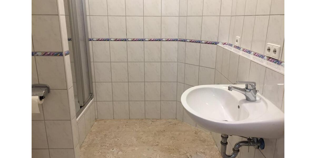 Etagenwohnung Falkenstein/Vogtland Vogtland - 2 Zimmer, 62 m&sup2;, 280&euro; | Angebot:24865968