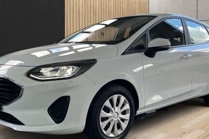 Ford Fiesta 14.500 km 12.990 &euro; Trieb 08239