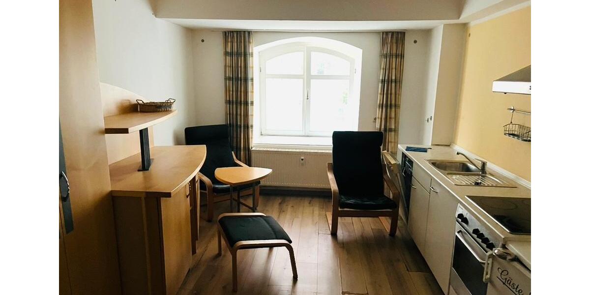 Erdgeschoßwohnung Neumark - 4 Zimmer, 160 m&sup2;, 89.000&euro; | Angebot:23089787