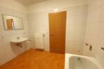 Etagenwohnung Reichenbach im Vogtland - 3 Zimmer, 81 m&sup2;, 490&euro; | Angebot:25054405