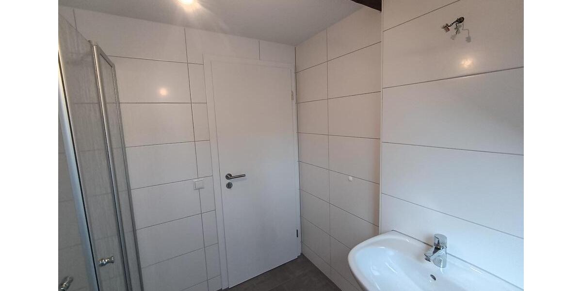 Dachgeschoßwohnung Reichenbach im Vogtland - 3 Zimmer, 74 m&sup2;, 450&euro; | Angebot:25219041