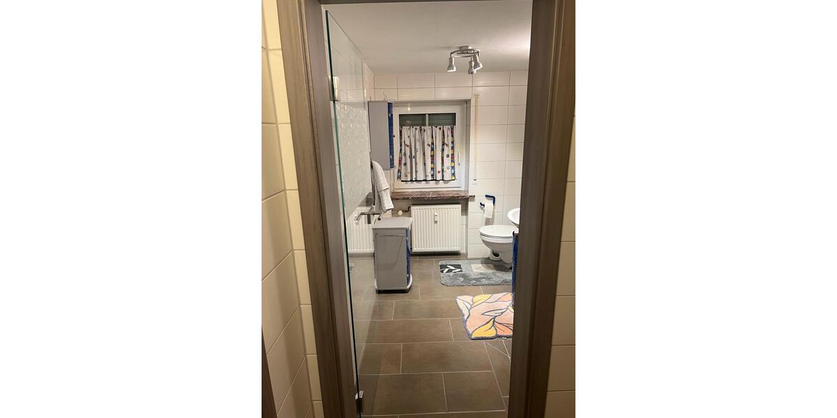 Etagenwohnung Hof Altstadt - 1 Zimmer, 27 m&sup2;, 408&euro; | Angebot:26002735