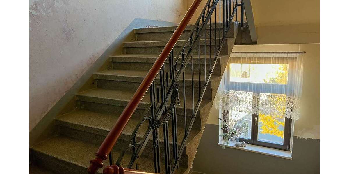 Einfamilienhaus Auerbach/Vogtland Vogtland - 14 Zimmer, 302 m&sup2;, 97.000&euro; | Angebot:23527771