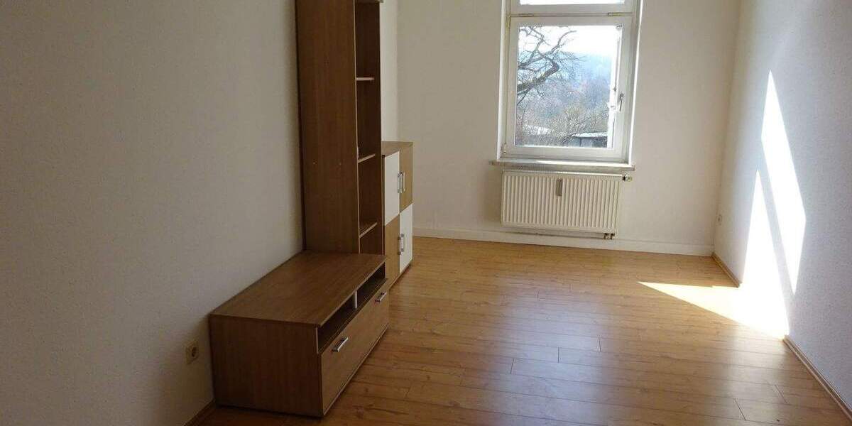 Etagenwohnung Treuen - 2 Zimmer, 61 m&sup2;, 385&euro; | Angebot:25985415