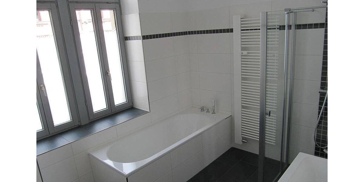 Etagenwohnung Markneukirchen - 5 Zimmer, 139 m&sup2;, 1.200&euro; | Angebot:25487030