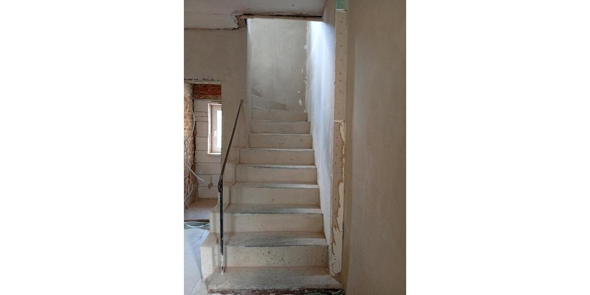 Reihenhaus Kirschkau - 7 Zimmer, 180 m&sup2;, 35.000&euro; | Angebot:25540754