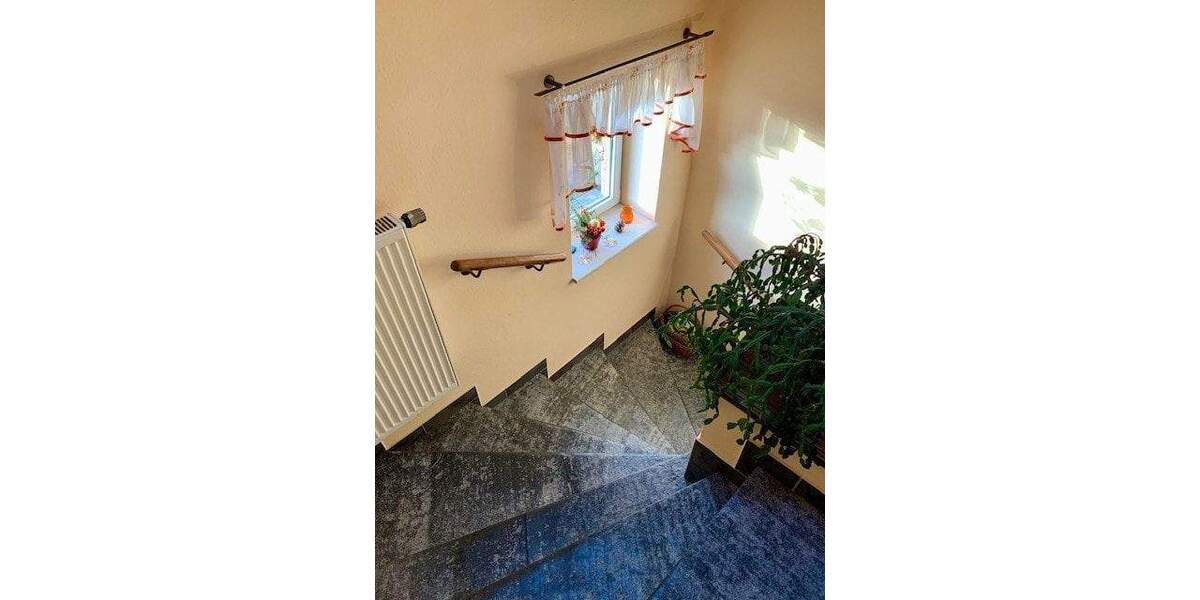 Reihenmittelhaus Reichenbach - 6 Zimmer, 161 m&sup2;, 125.000&euro; | Angebot:25864350