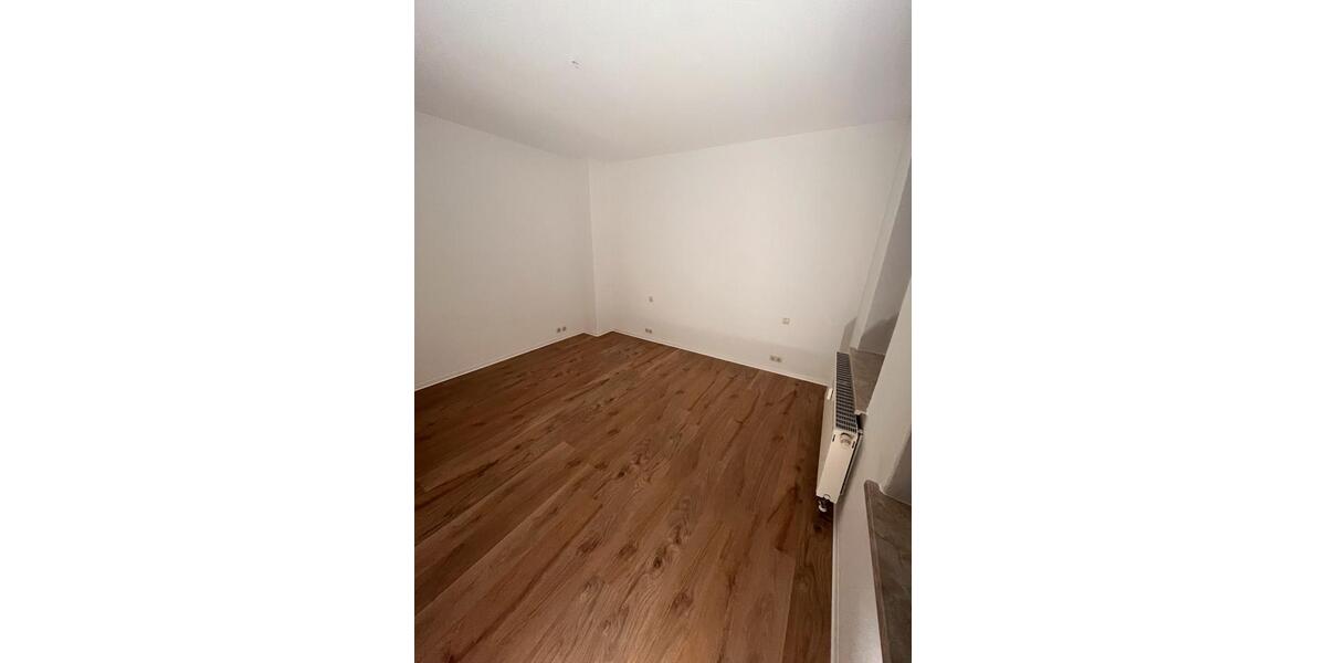 Etagenwohnung Greiz - 3 Zimmer, 75 m&sup2;, 415&euro; | Angebot:25333291