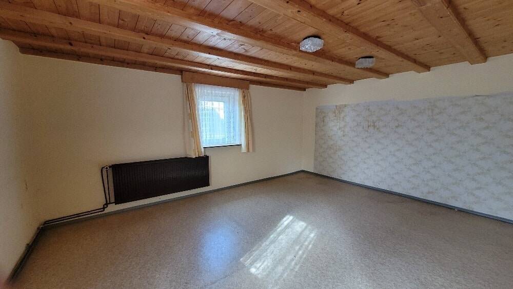 Einfamilienhaus Zobes Zobes - 6 Zimmer, 100 m&sup2;, 150.000&euro; | Angebot:25997736