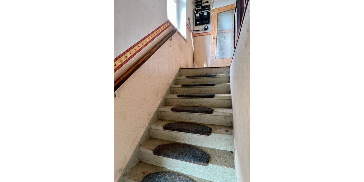 Einfamilienhaus Falkenstein Oberlauterbach - 8 Zimmer, 110 m&sup2;, 49.000&euro; | Angebot:25929611