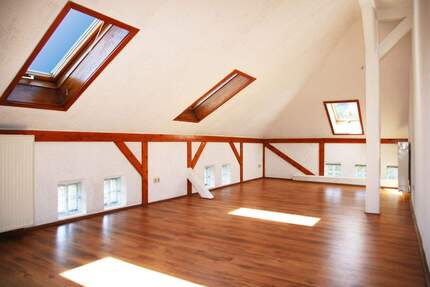 Wohnung Greiz Irchwitz - 2 Zimmer, 60 m&sup2;, 300&euro; | Angebot:25665939