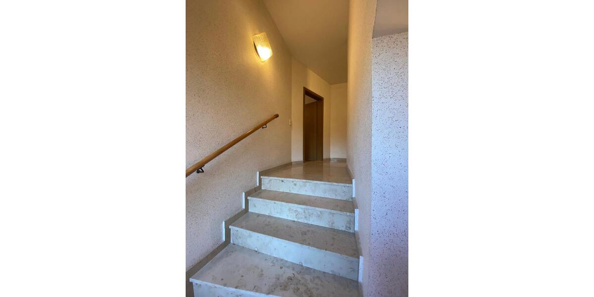 Etagenwohnung Netzschkau - 3 Zimmer, 71 m&sup2;, 390&euro; | Angebot:25613082