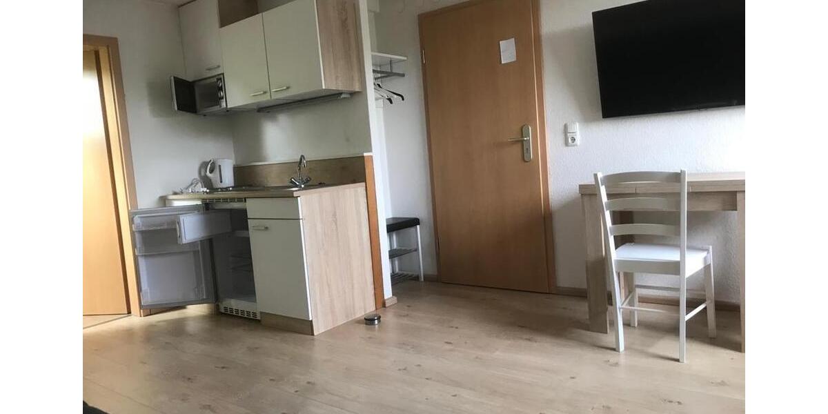 Dachgeschoßwohnung Oberkotzau - 1 Zimmer, 20 m&sup2;, 345&euro; | Angebot:26281610