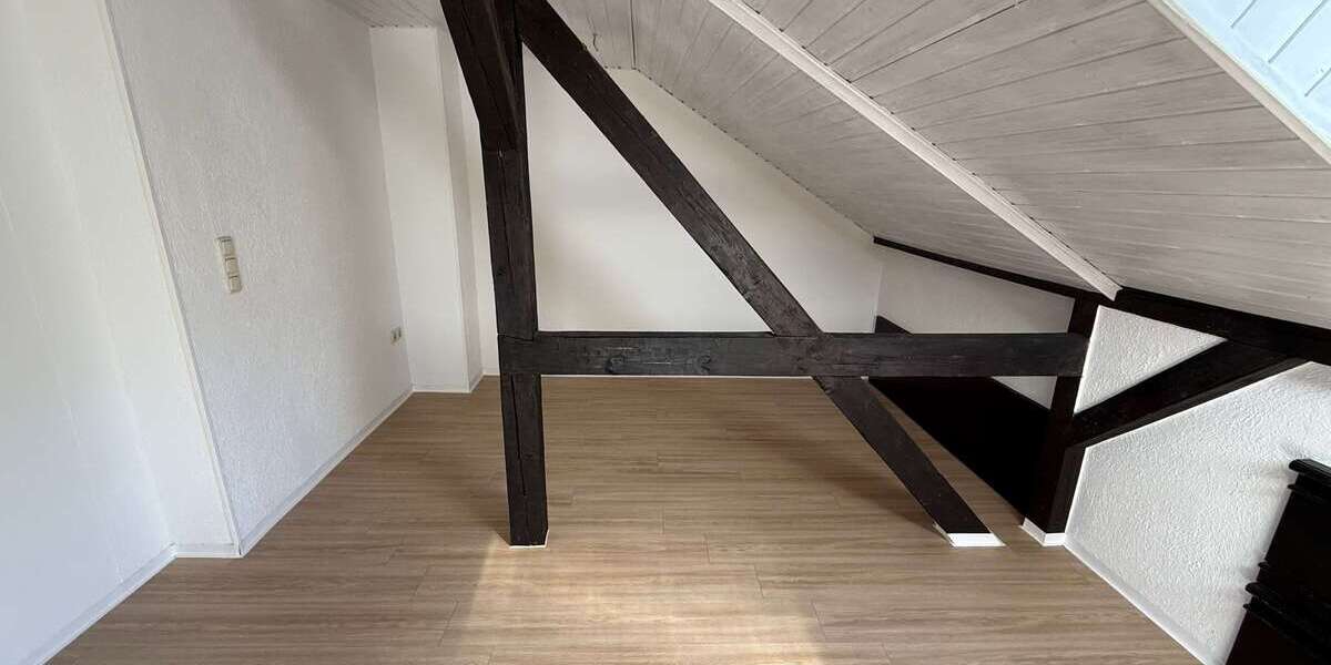 Etagenwohnung Greiz Irchwitz - 3 Zimmer, 65 m&sup2;, 325&euro; | Angebot:26075663